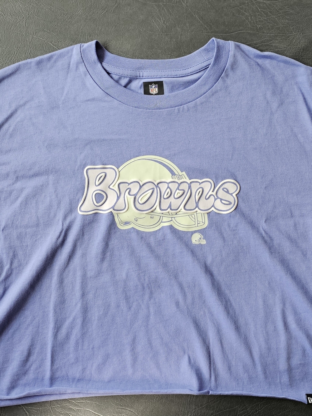 New Era Cleveland Browns Cropped Tee Size L Light Blue NWT